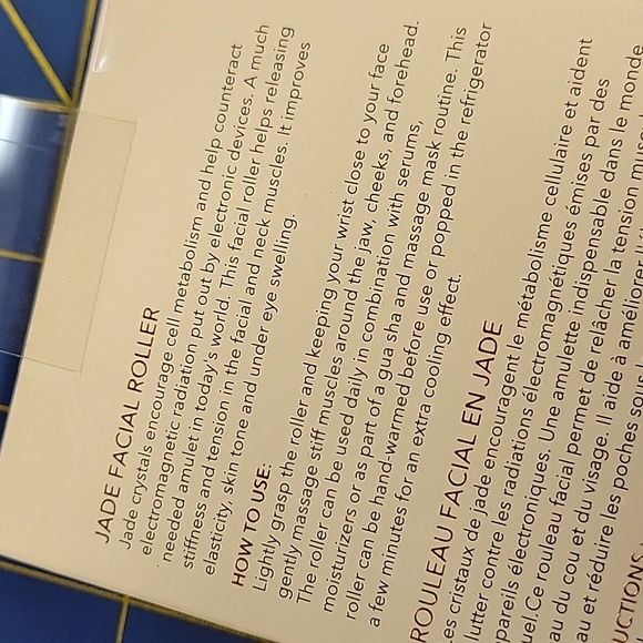 Zoe Ayla JADE ROLLER MASSAGE TOOL NICE GOLD DESIGN NEW - Picture 4 of 7